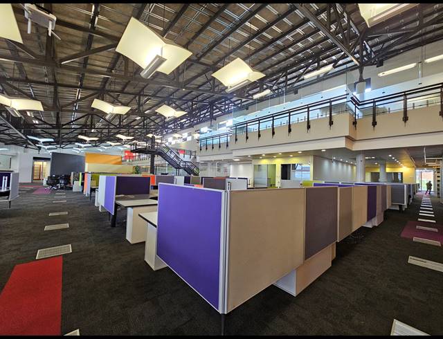 3,888M² OFFICE TO LET IN LONGMEADOW